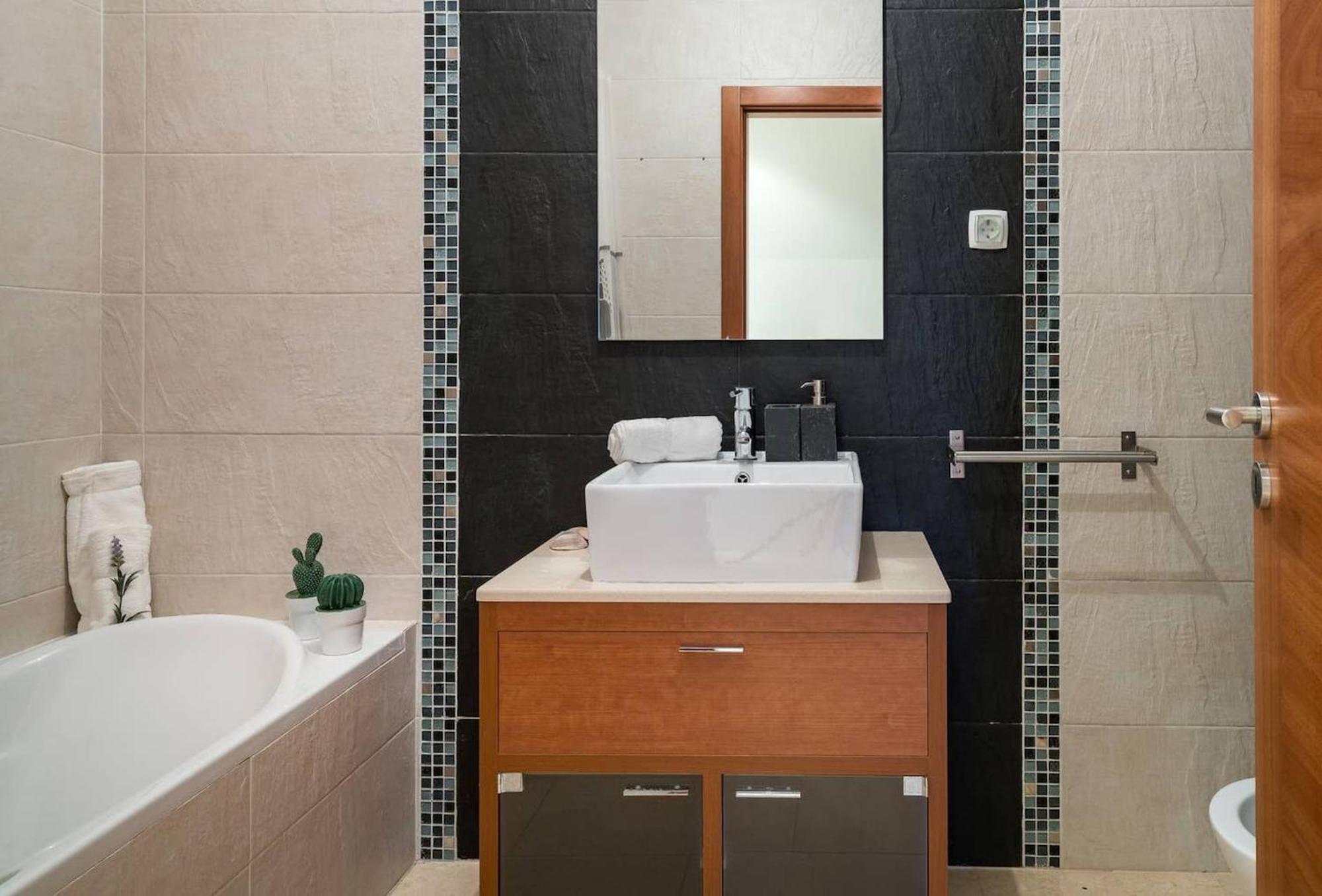 2 Bedroom Relax In Alvor By Innkeeper מראה חיצוני תמונה
